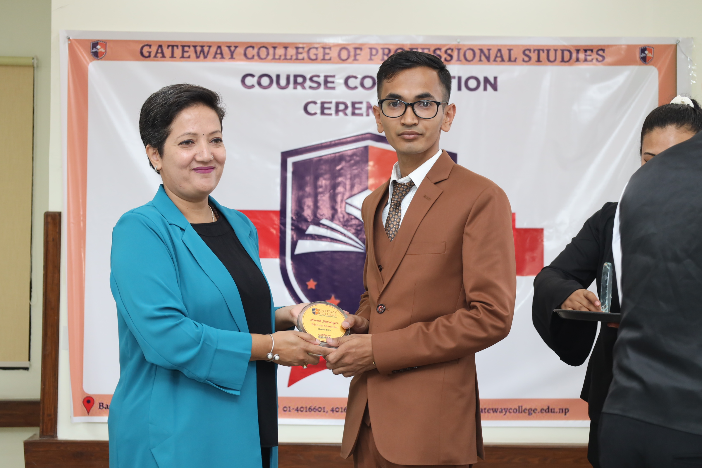 Token of Proud Gatewayer for Batch 2019 at Course Completion Ceremony