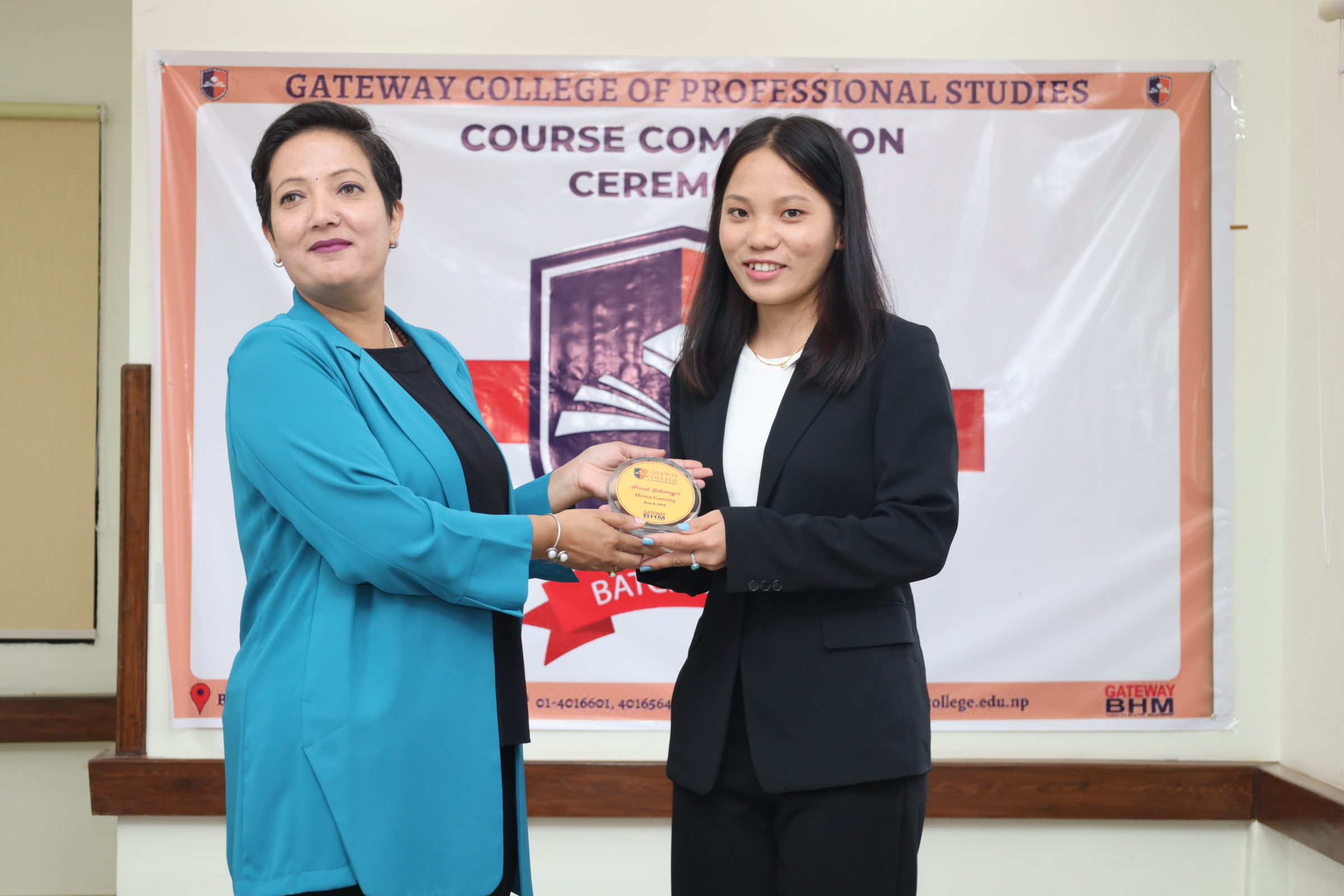 Token of Proud Gatewayer for Batch 2019 at Course Completion Ceremony