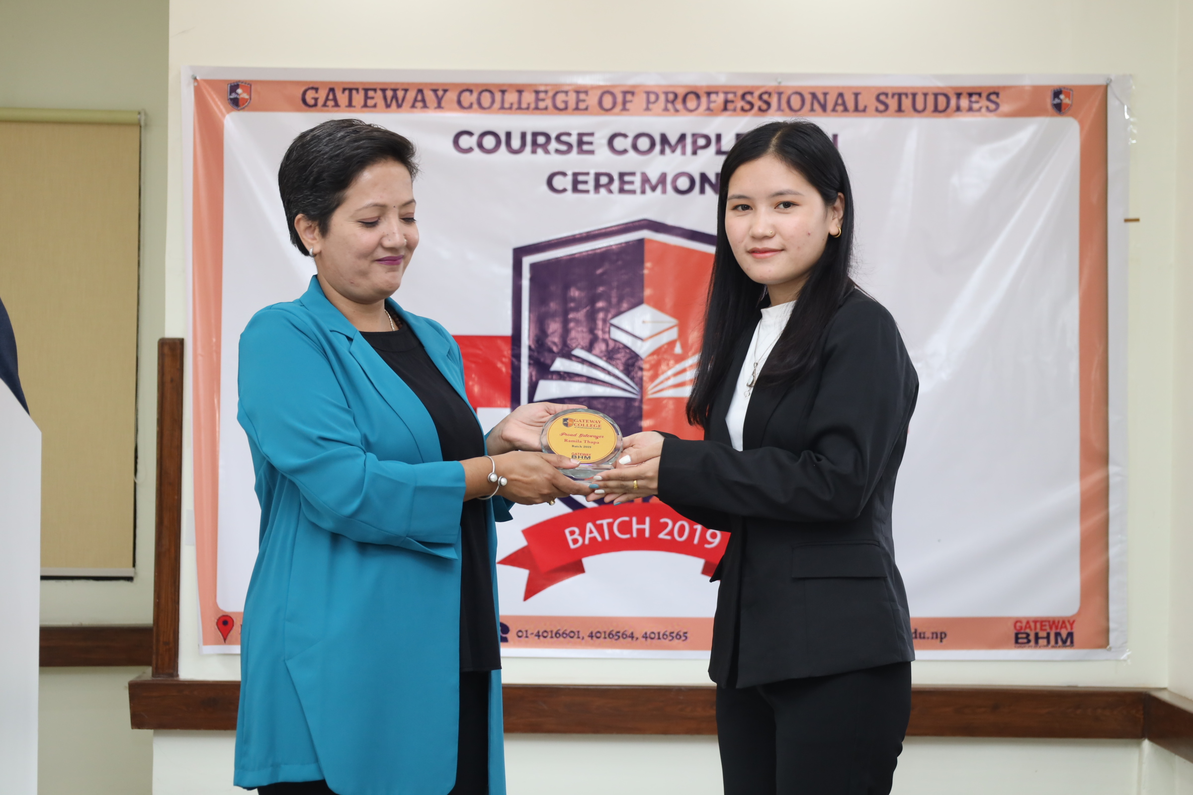 Token of Proud Gatewayer for Batch 2019 at Course Completion Ceremony