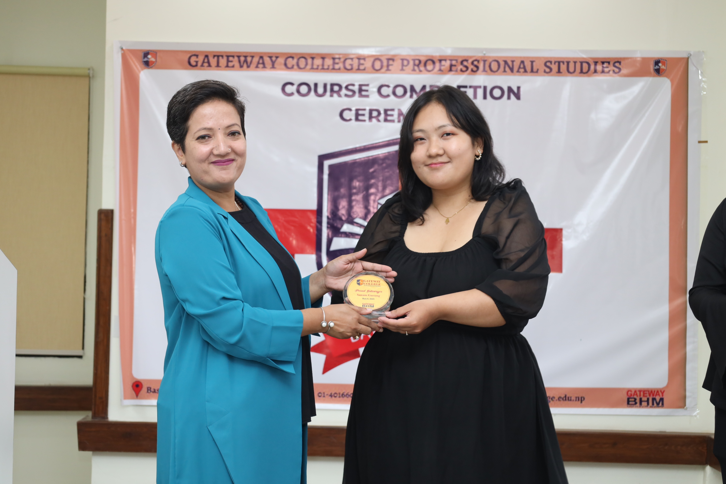 Token of Proud Gatewayer for Batch 2019 at Course Completion Ceremony