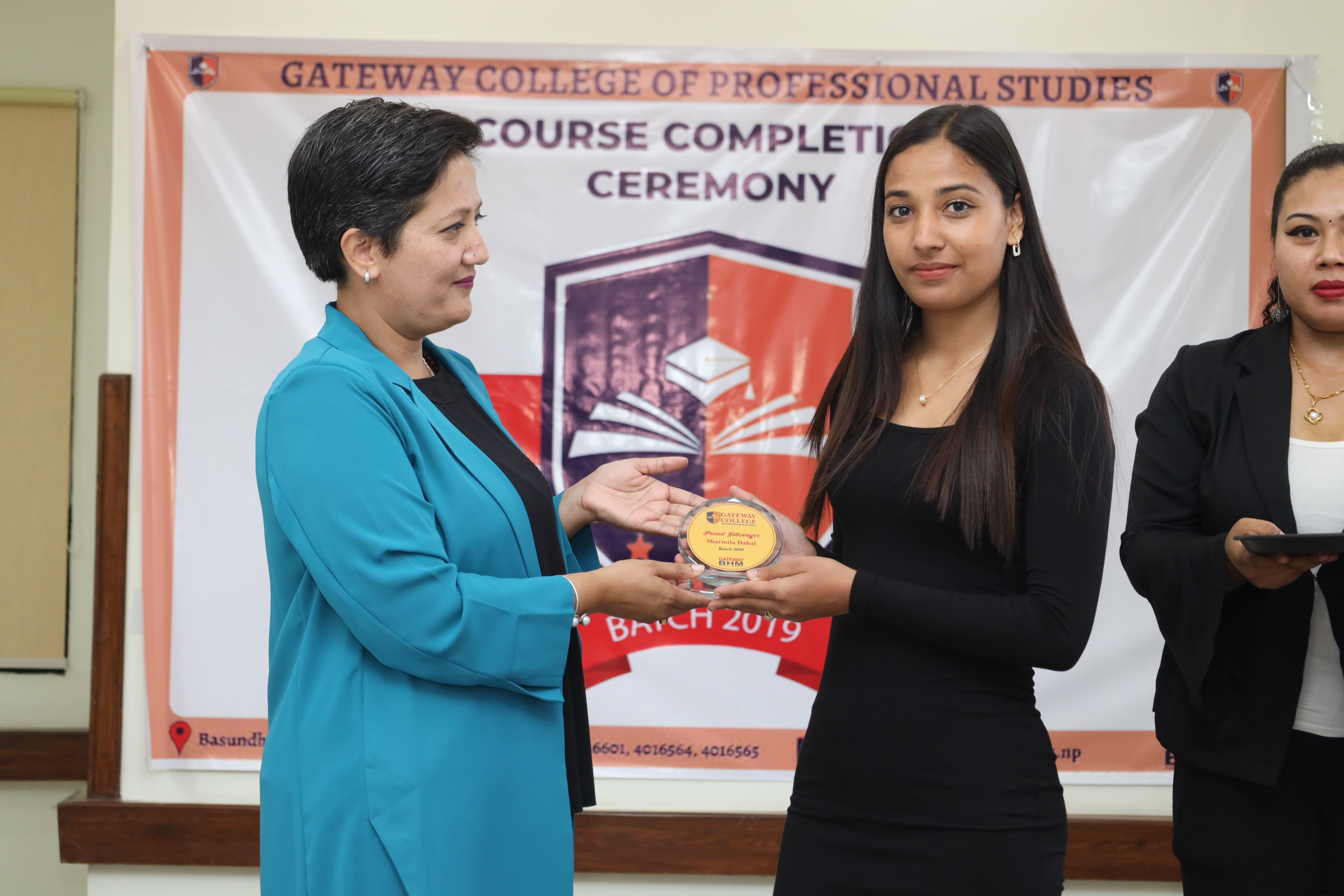 Token of Proud Gatewayer for Batch 2019 at Course Completion Ceremony