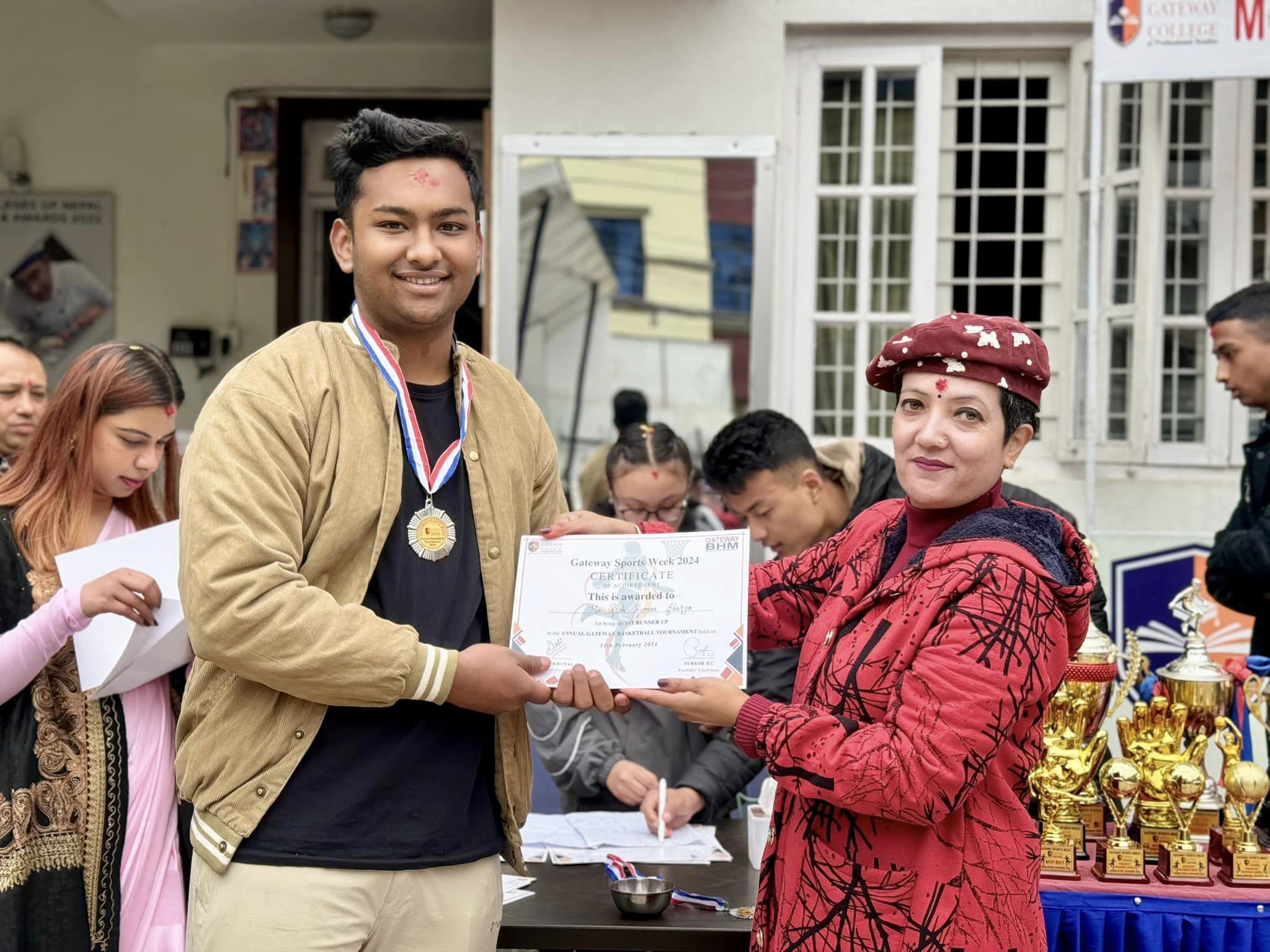 Prize Distribution for Winners of Gateway Annual Sports Week 2024