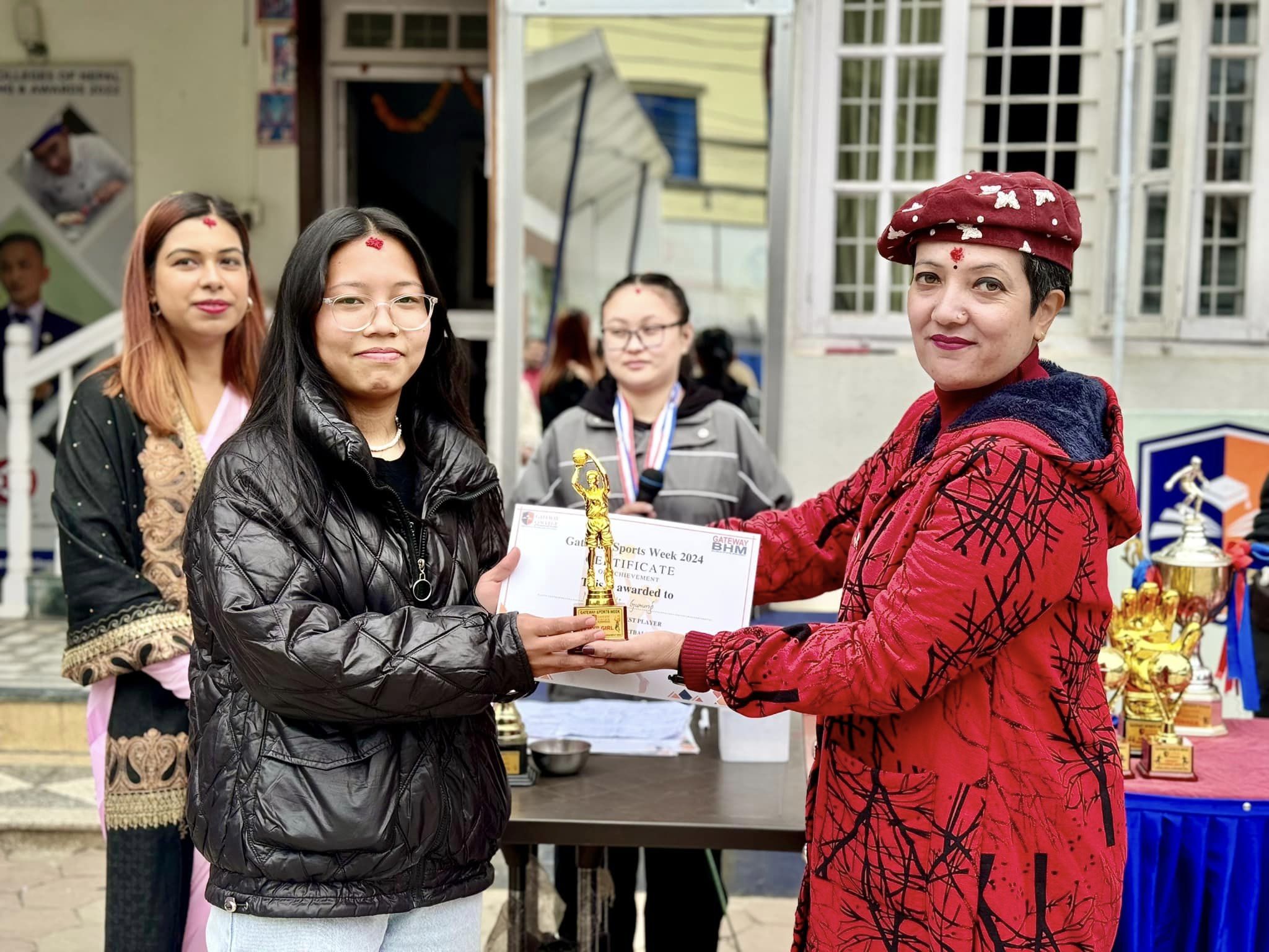 Prize Distribution for Winners of Gateway Annual Sports Week 2024