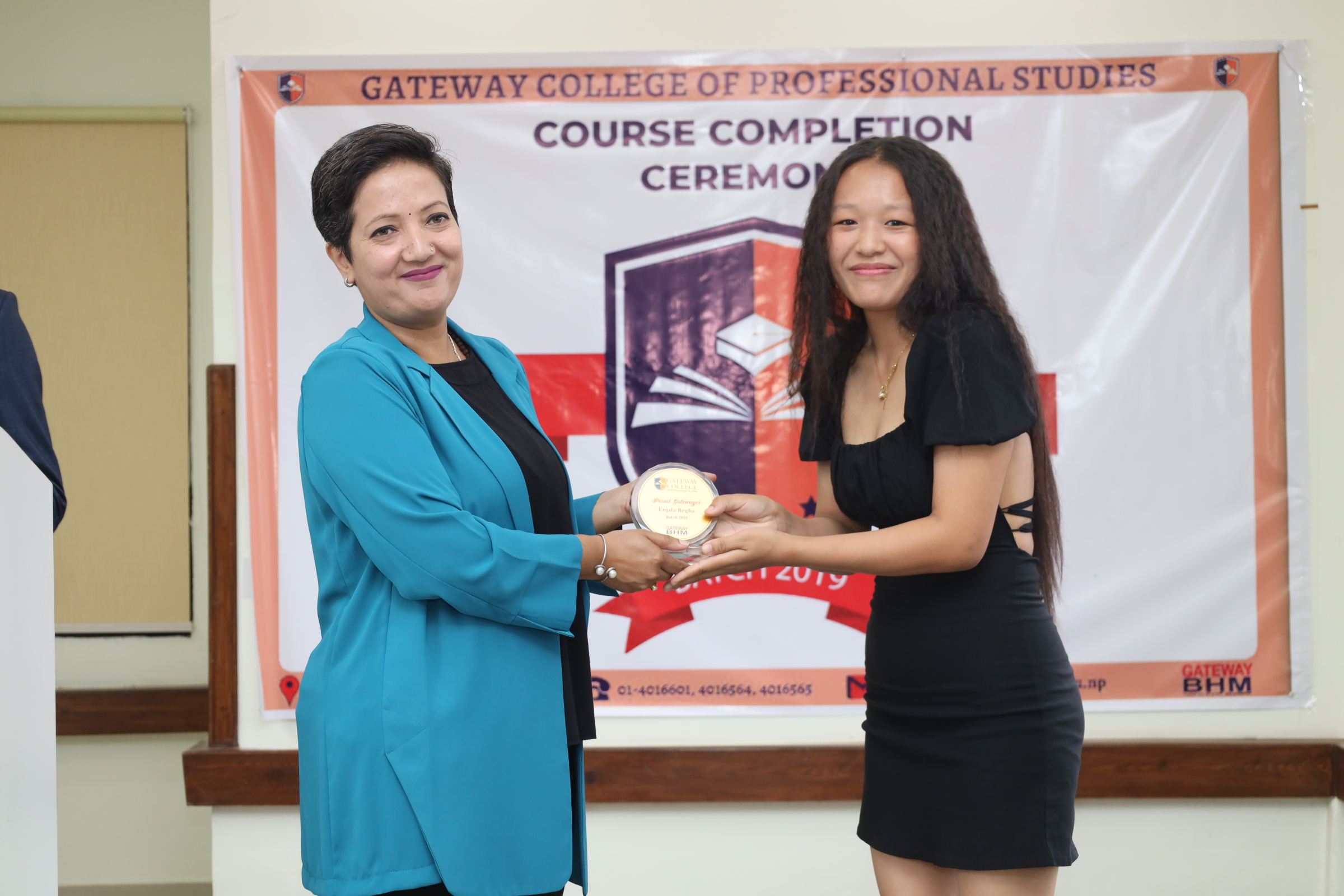 Token of Proud Gatewayer for Batch 2019 at Course Completion Ceremony